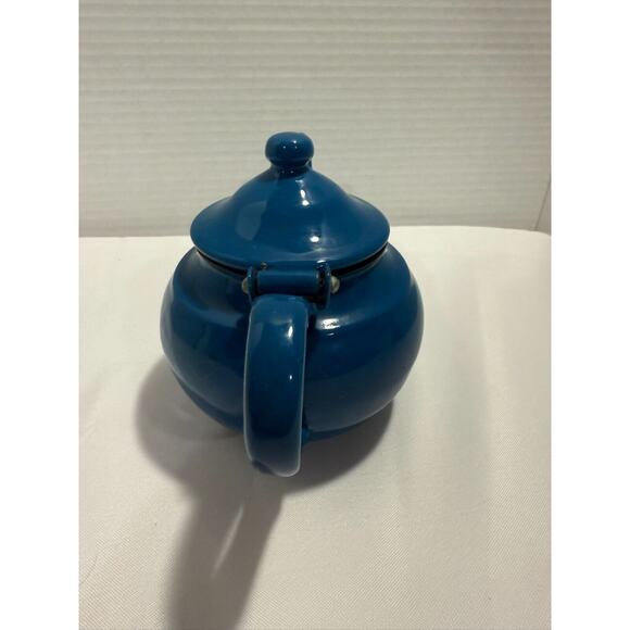 Vintage 1960's Robin egg Blue enamelware Small Teapot, 5 inch - Picture 3 of 15